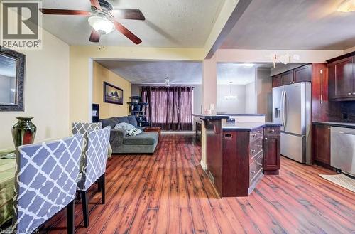 90 Bakersfield Drive, Cambridge, ON - Indoor Photo Showing Kitchen
