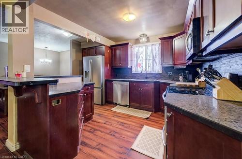 90 Bakersfield Drive, Cambridge, ON - Indoor Photo Showing Kitchen