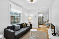 5338 Rue St-Denis  Montréal (Le Plateau-Mont-Royal), QC H2J 2M3