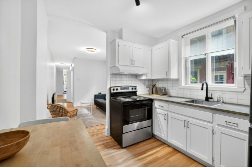 Cuisine - 5338 Rue St-Denis, Montréal (Le Plateau-Mont-Royal), QC - Indoor Photo Showing Kitchen