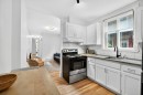 Cuisine - 5338 Rue St-Denis, Montréal (Le Plateau-Mont-Royal), QC  - Indoor Photo Showing Kitchen 