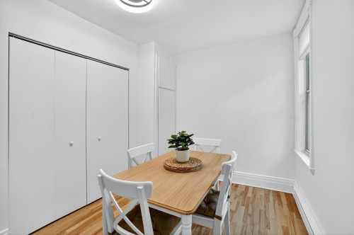 Salle à manger - 5338 Rue St-Denis, Montréal (Le Plateau-Mont-Royal), QC - Indoor Photo Showing Dining Room