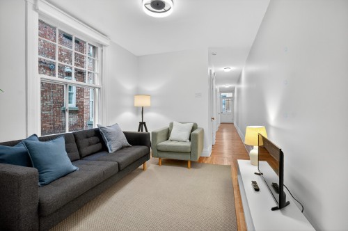 Salon - 5344 Rue St-Denis, Montréal (Le Plateau-Mont-Royal), QC - Indoor Photo Showing Living Room