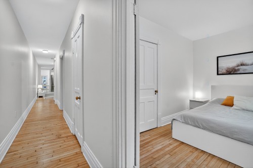 Autre - 5344 Rue St-Denis, Montréal (Le Plateau-Mont-Royal), QC - Indoor Photo Showing Bedroom