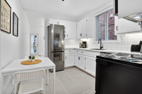 Cuisine - 5344 Rue St-Denis, Montréal (Le Plateau-Mont-Royal), QC - Indoor Photo Showing Kitchen