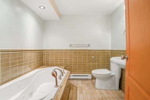 Salle de bains - 1545 Ch. Canora, Mont-Royal, QC - Indoor Photo Showing Bathroom