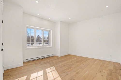 Chambre à coucher principale - 1545 Ch. Canora, Mont-Royal, QC - Indoor Photo Showing Other Room