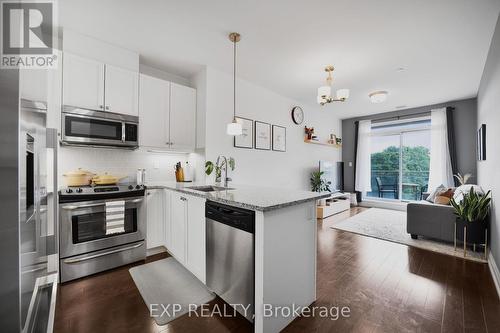 602A - 15277 YONGE STREET  Aurora, ON L4G 1N6