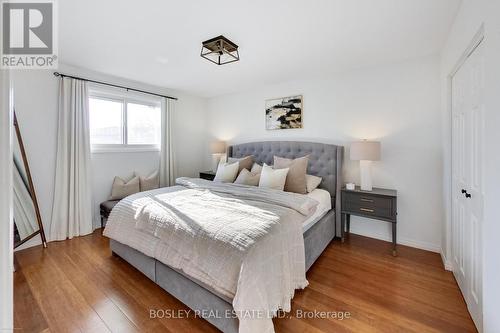 801 Eaglemount Crescent, Mississauga, ON - Indoor Photo Showing Bedroom