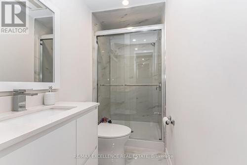 2962 Saint Malo Circle, Mississauga, ON - Indoor Photo Showing Bathroom
