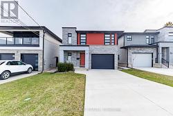 10 LEESON STREET St. Catharines (Burleigh Hill), ON L2T 2R1