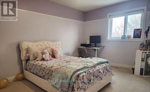 388 Thomas Slee Drive, Kitchener, ON - Indoor Photo Showing Bedroom