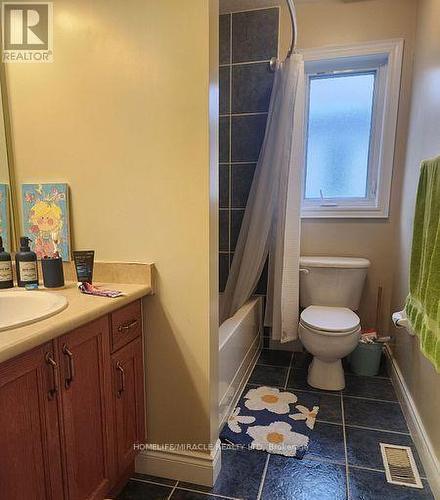 388 Thomas Slee Drive, Kitchener, ON - Indoor Photo Showing Bathroom