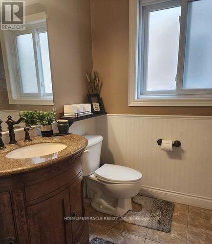 388 Thomas Slee Drive, Kitchener, ON - Indoor Photo Showing Bathroom