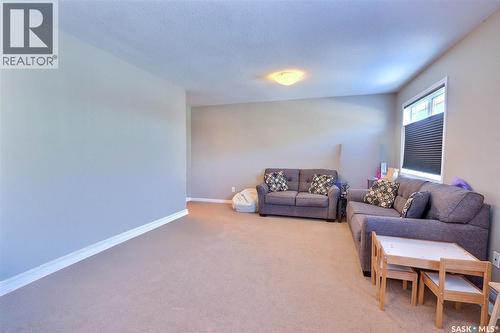 16 Guy Drive, Prince Albert, SK - Indoor Photo Showing Living Room