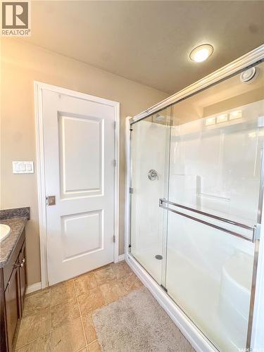 16 Guy Drive, Prince Albert, SK - Indoor Photo Showing Bathroom