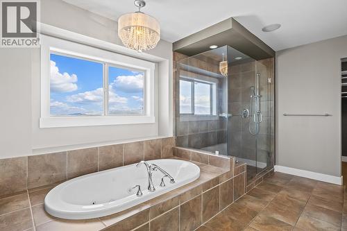 772 Kuipers Crescent, Kelowna, BC - Indoor Photo Showing Bathroom