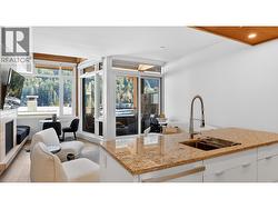 506 6687 NELSON AVENUE  West Vancouver, BC V7W 2B2