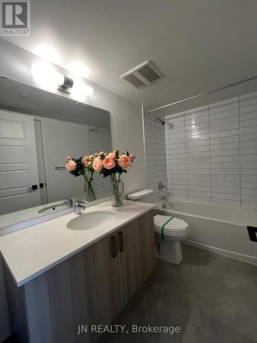 1112 - 1010 Sandy Beach Road, Pickering, ON - Indoor Photo Showing Bathroom