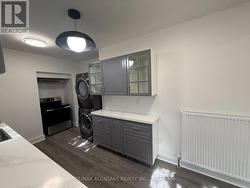 2 - 92 THIRTY NINTH STREET Toronto, ON M8W 3M7