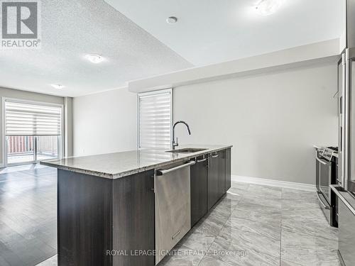 15 Temple Manor Road, Brampton, ON - Indoor Photo Showing Kitchen With Stainless Steel Kitchen With Upgraded Kitchen