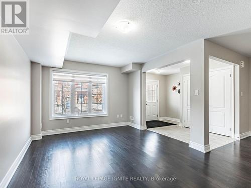 15 Temple Manor Road, Brampton, ON - Indoor Photo Showing Other Room