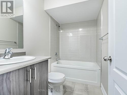 15 Temple Manor Road, Brampton, ON - Indoor Photo Showing Bathroom