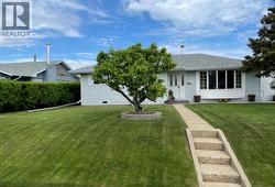 11112 14A Street  Dawson Creek, BC V1G 3Y7