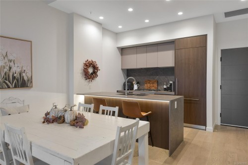 1504-2000 Hannington Rd, Langford, BC - Indoor Photo Showing Dining Room