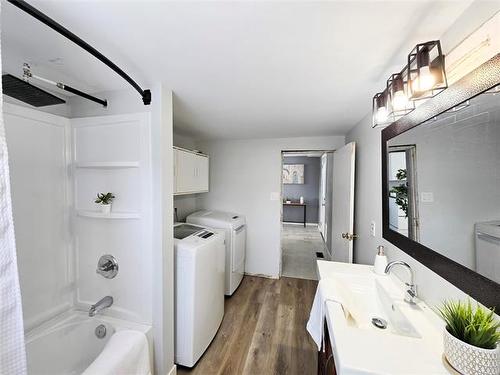 224 Main St, St Adolphe, MB 