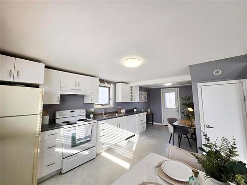 224 Main St, St Adolphe, MB 