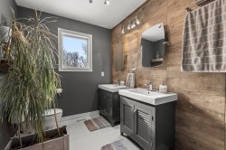 Salle de bains attenante à la CCP - 