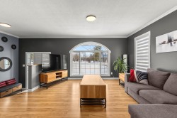 Salon - 