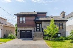 407 Ch. des Prairies  Brossard, QC J4X 1E5