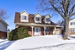 3930 Crois. Olivier  Brossard, QC J4Y 2L1