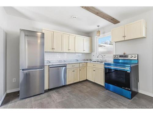 35 Nowlan St, Riverview, NB 