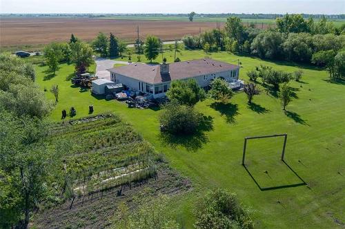 4004 Pipeline Rd, West St Paul, MB 