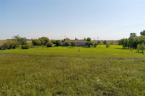 4004 Pipeline Rd, West St Paul, MB 