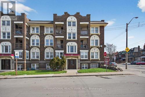 2 - 109 BALSAM AVENUE S , Hamilton, Ontario L8M 3B2 2
