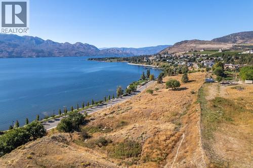 2160 Boucherie Road, West Kelowna, BC 