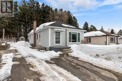 49 CARLING TERRACE  North Huron (Wingham), ON N0G 2W0