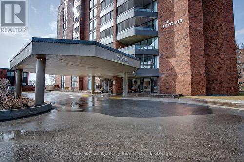 301 - 181 COLLIER STREET  Barrie, ON L4M 5L6