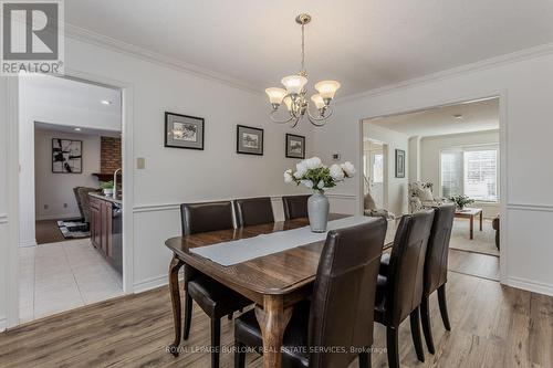 2117 Fallingbrook Court, Burlington, ON - Indoor Photo Showing Dining Room