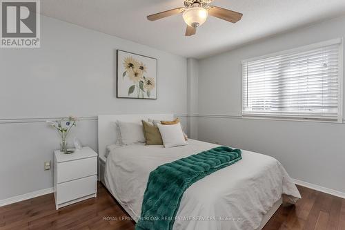 2117 Fallingbrook Court, Burlington, ON - Indoor Photo Showing Bedroom