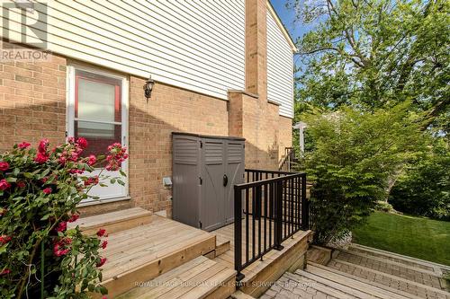 2117 Fallingbrook Court, Burlington, ON - Outdoor With Deck Patio Veranda With Exterior