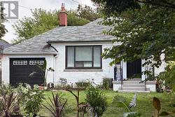 247 BERRY ROAD  Toronto, ON M8Y 1X8