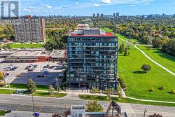 302 - 3237 BAYVIEW AVENUE  Toronto, ON M2K 0G1