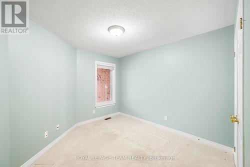 10 Quinterra Court, Ottawa, ON - Indoor Photo Showing Other Room