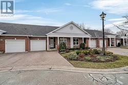 TH 9 - 3381 MONTROSE ROAD  Niagara Falls (Mt. Carmel), ON L2H 0J9