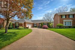 3 PETRONELLA PARKWAY  Pelham (Fonthill), ON L0S 1E0